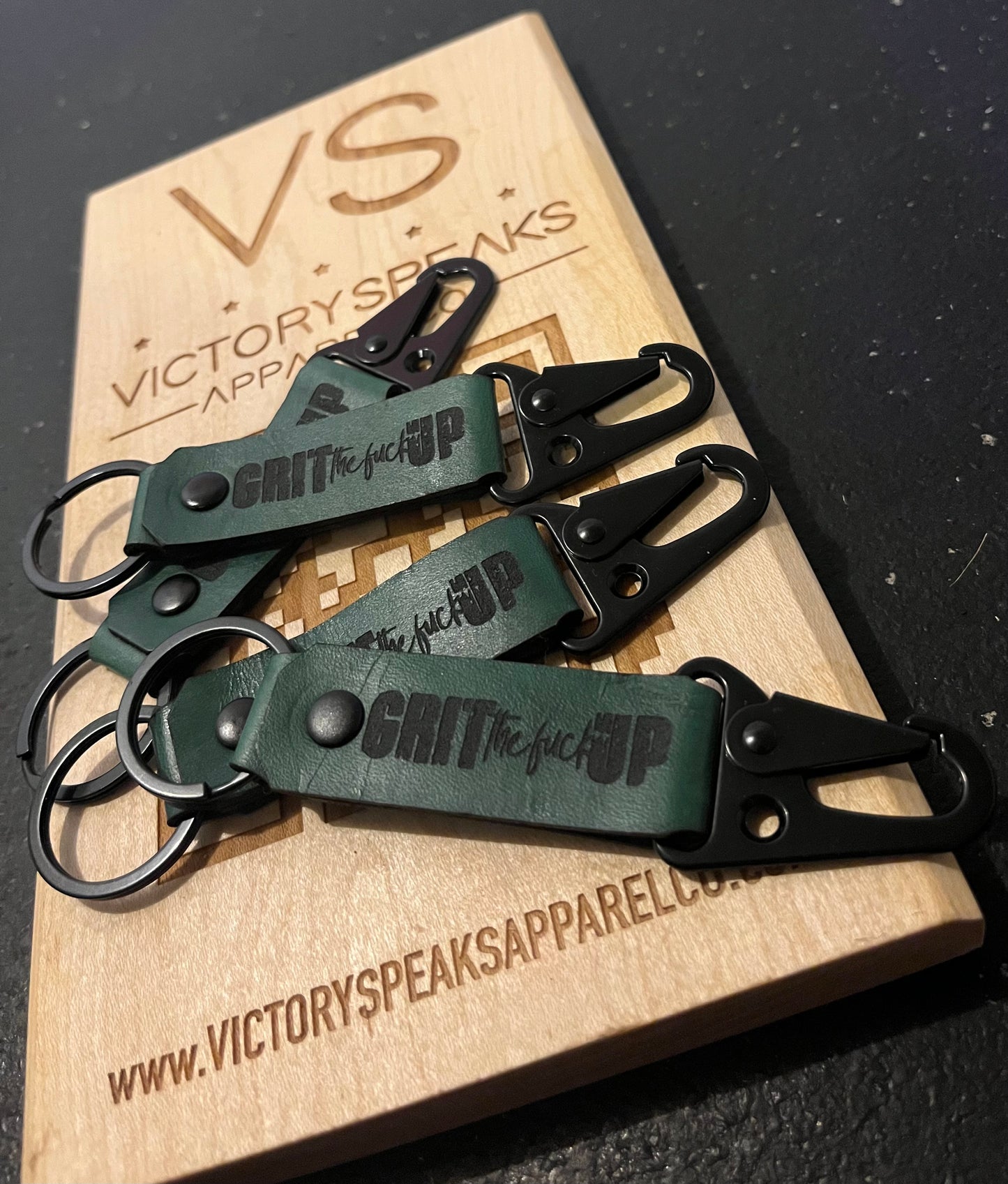 GRIT TF UP LEATHER KEYCHAINS