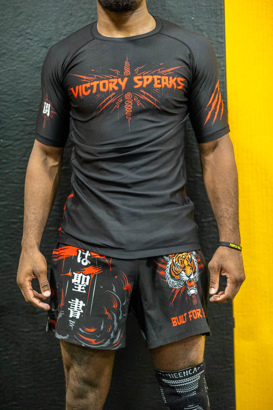 BORN FOR BLOOD RASH GUARD